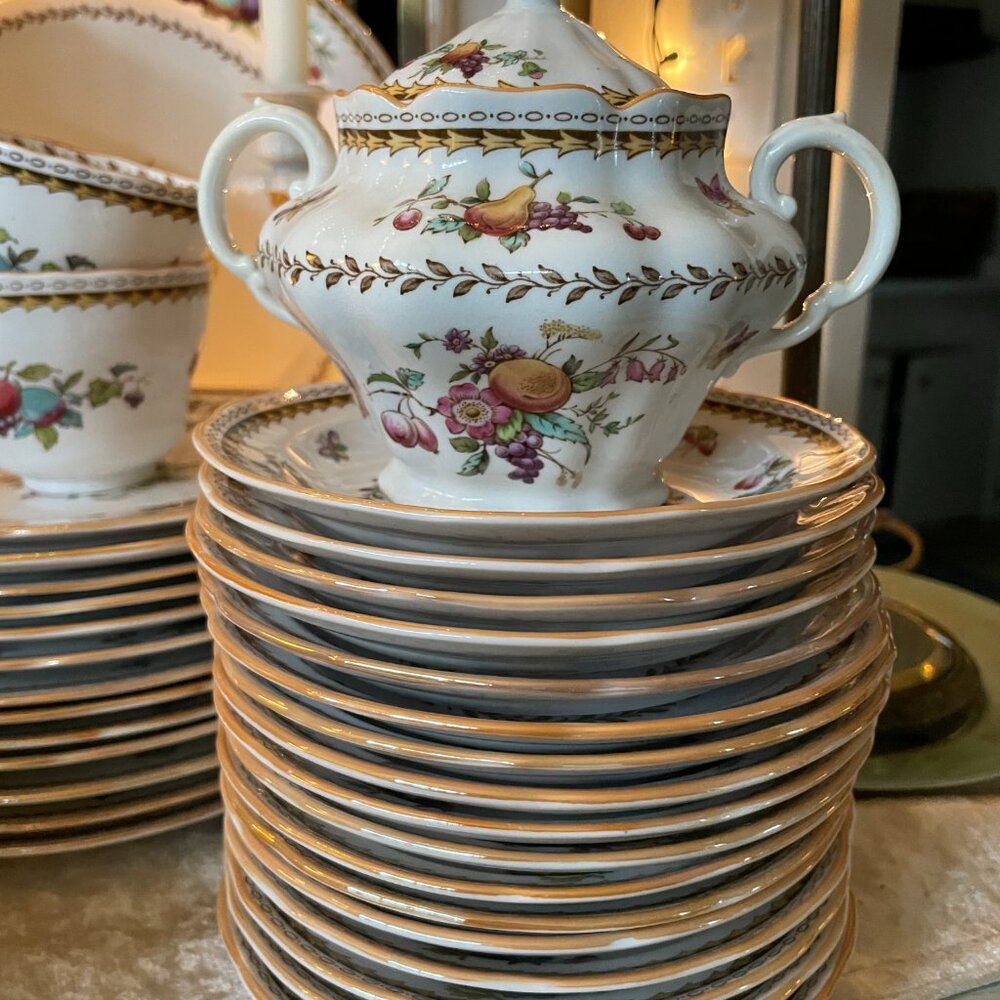 SPODE Rockingham Dinnerware Set - Picture 2 of 4